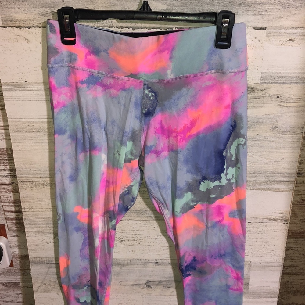Victoria's Secret Pink Pastel Watercolor Leggings limited edition rare medium​​ - Picture 4 of 7